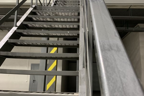 Монтаж металлоконструкций при реконструкции производственного здания в Санкт-Петербурге